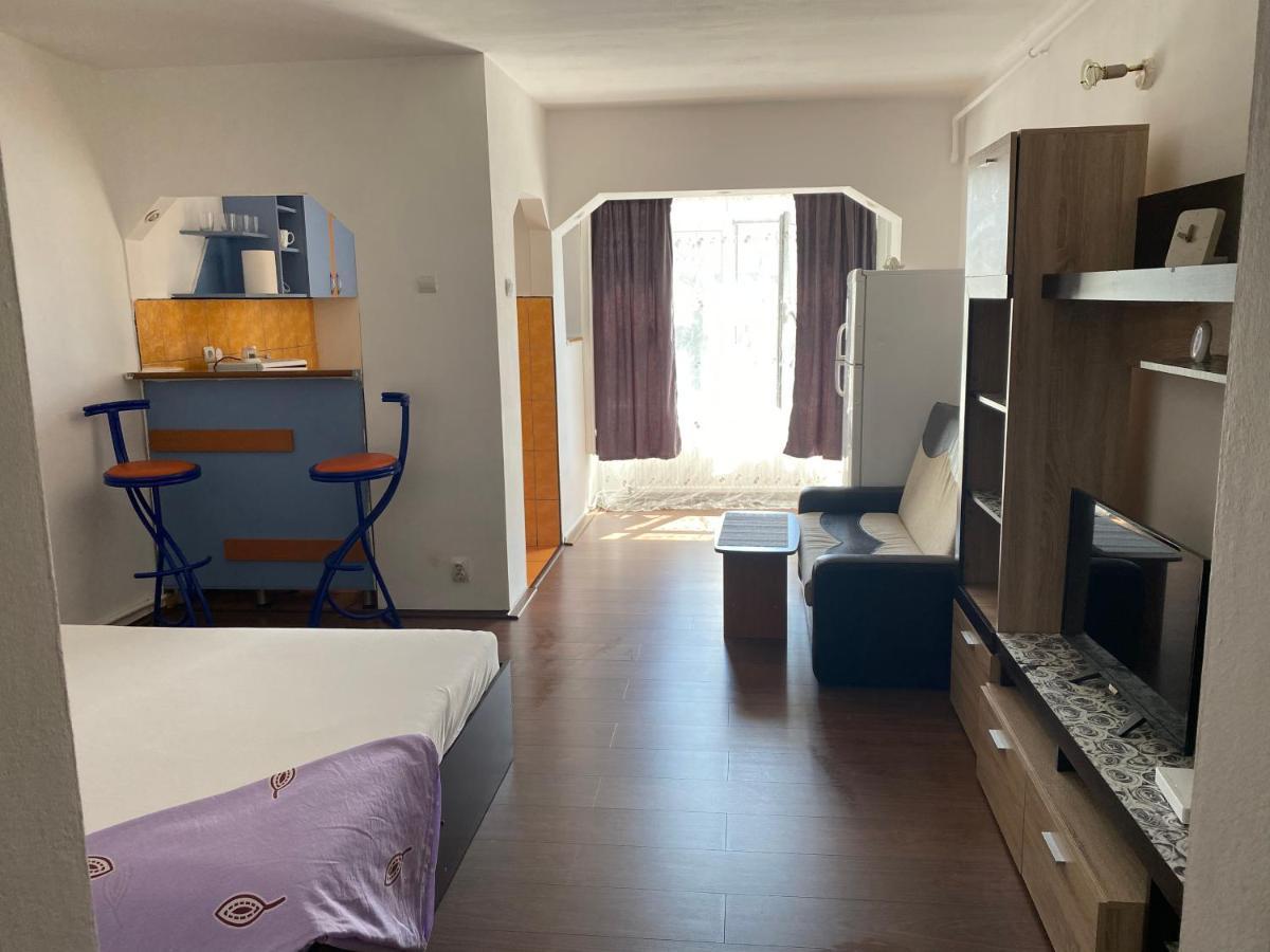 Garsoniera One Bedroom Apartment Χουνεντοάρα Εξωτερικό φωτογραφία